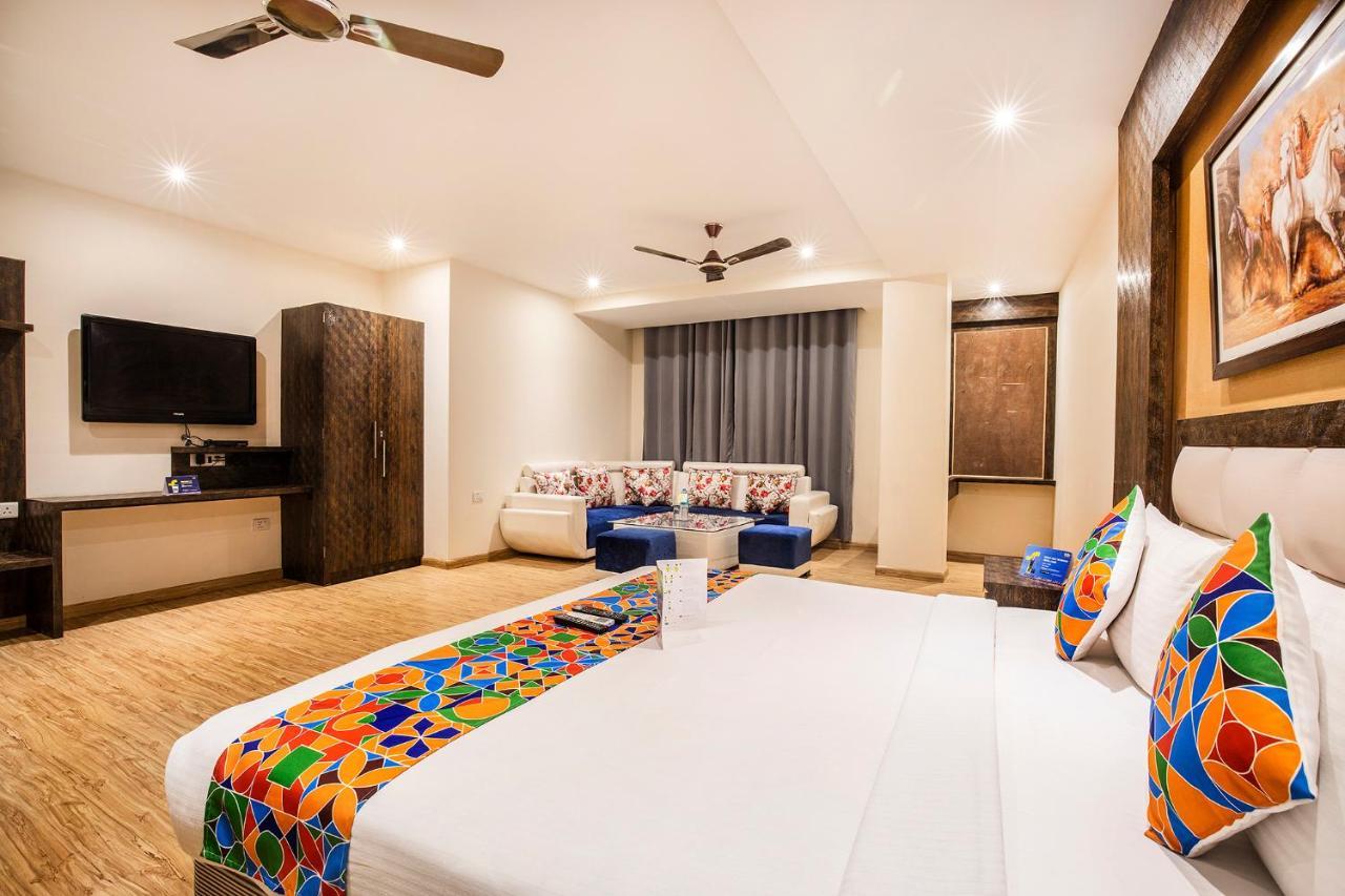 Fabhotel Shoba Estate Delhi Airport نيودلهي المظهر الخارجي الصورة