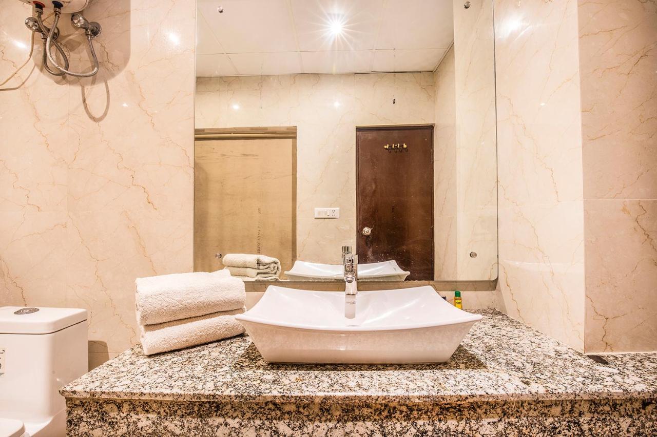 Fabhotel Shoba Estate Delhi Airport نيودلهي المظهر الخارجي الصورة